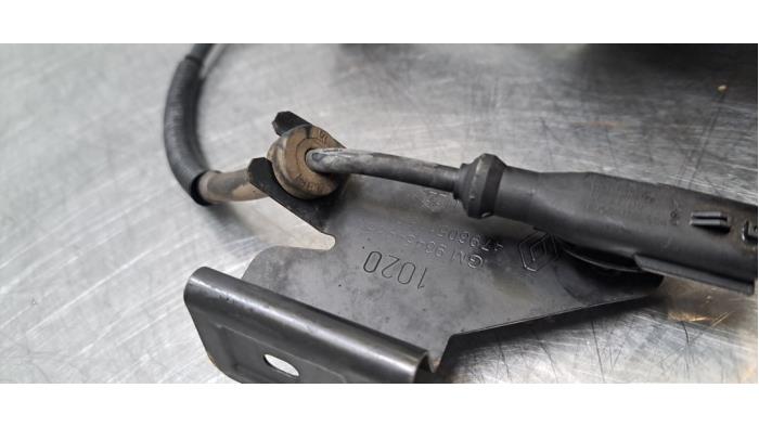 Joint avant droit Renault Trafic
