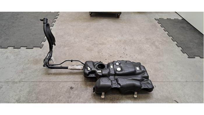 Réservoir de carburant Opel Vivaro