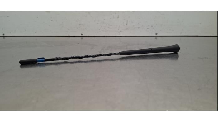 Antenne Peugeot 208
