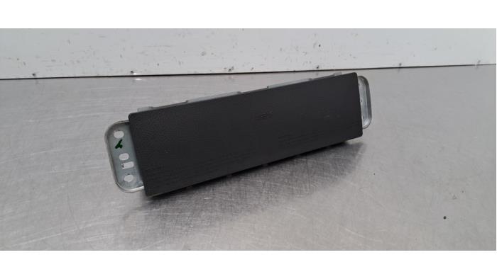 Airbag genou Mercedes CLA