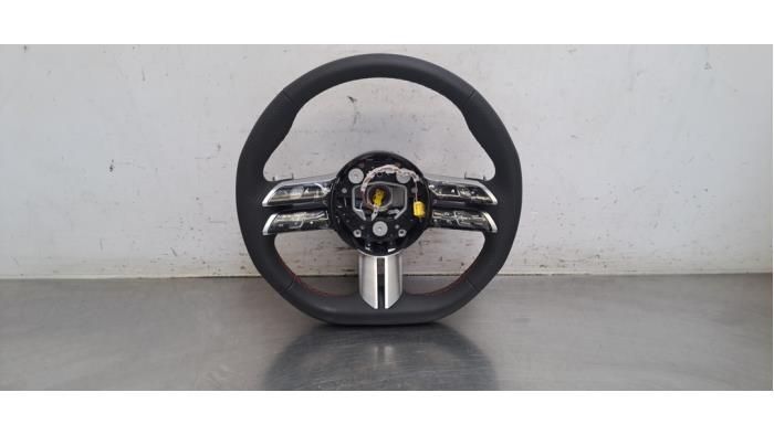 Volant Mercedes EQA