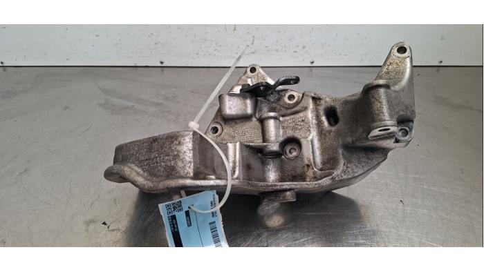 Support moteur Mercedes EQE