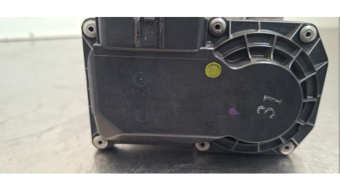 Boîtier accélérateur Volvo S40/V40