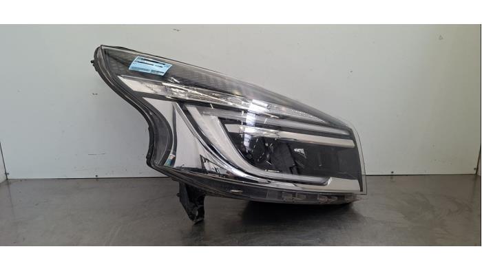 Phare droit Renault Trafic