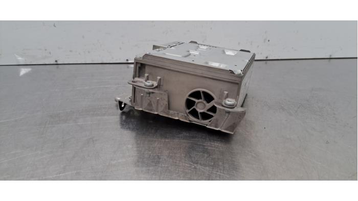 Module radio Mercedes EQE