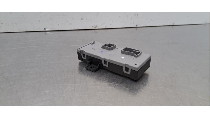Module passage hayon Mercedes EQE