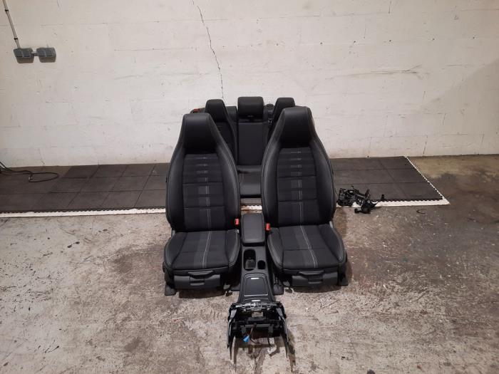 Kit revêtement (complet) Mercedes GLA