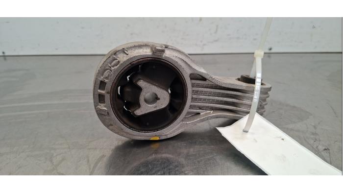 Support moteur Toyota Pro-Ace