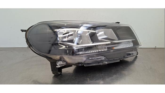 Phare droit Toyota Pro-Ace
