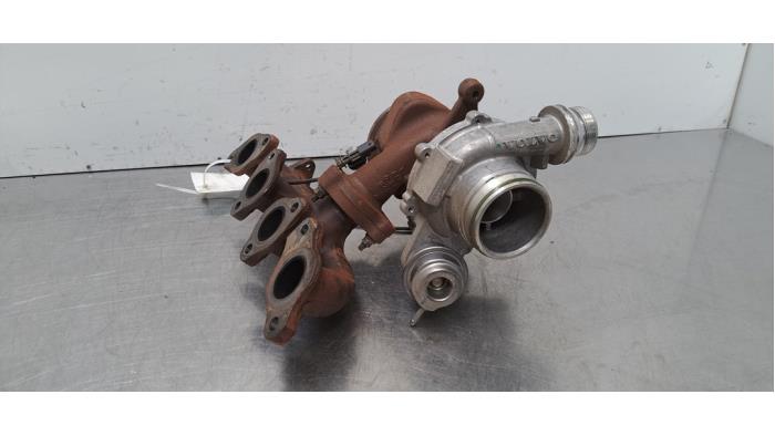 Turbo Volvo V40