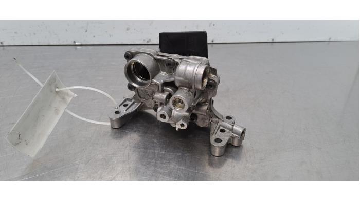 Pompe à huile Volvo V40