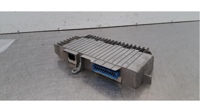 Amplificateur radio Porsche Cayenne