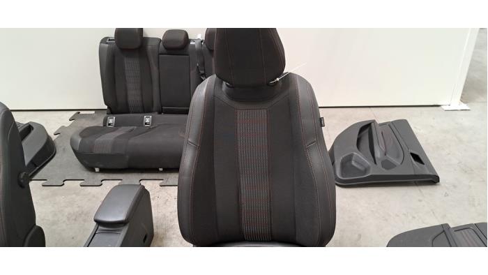 Kit revêtement (complet) Peugeot 308