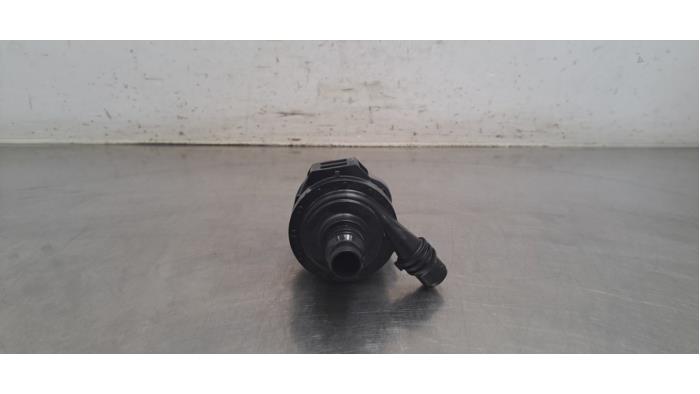 Pompe à eau supplémentaire Peugeot 3008