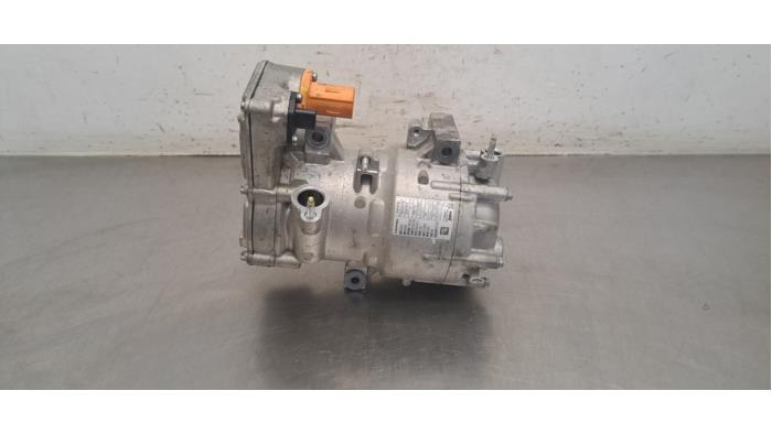 Pompe clim Peugeot 3008