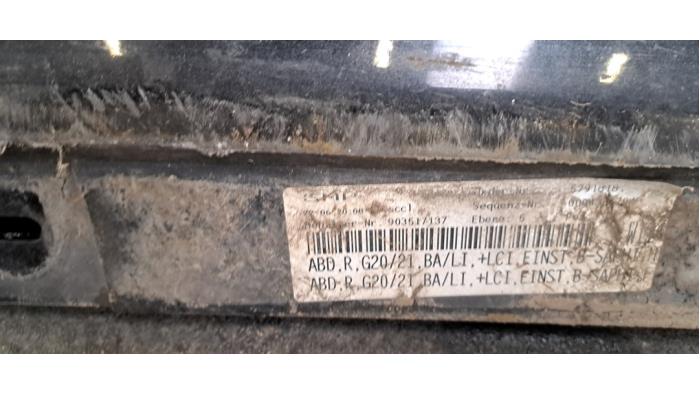 Marche-pied (list de couverture) droite BMW 3-Série