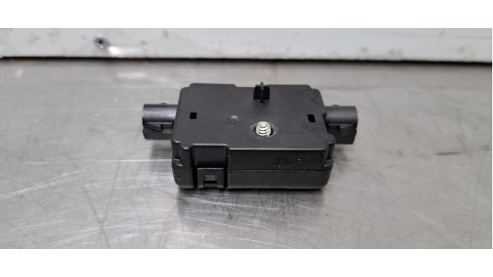 Antenne amplificateur BMW 3-Série