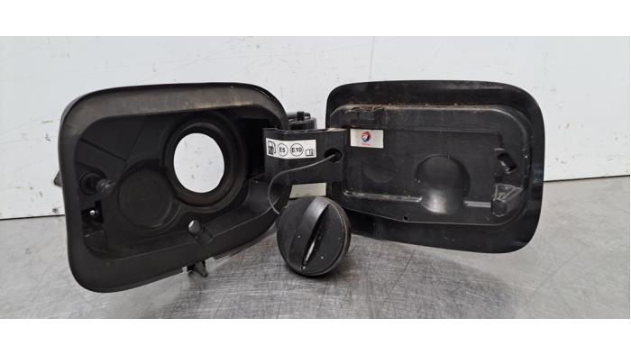Clapet réservoir Peugeot 308