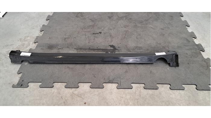 Marche-pied (list de couverture) gauche Alfa Romeo Junior Elettrica