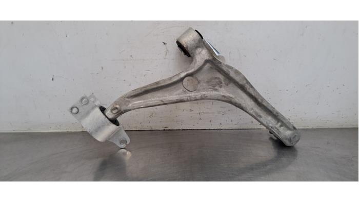 Bras de suspension avant gauche Mercedes EQA