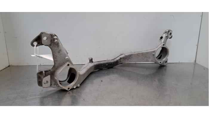 Barre moteur Porsche Cayenne