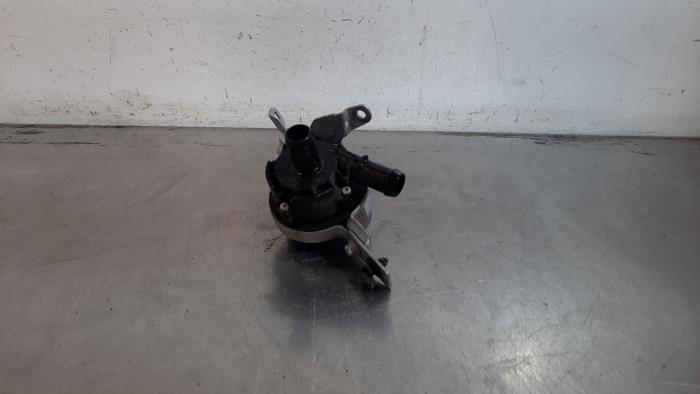 Pompe à eau supplémentaire Mercedes GLA