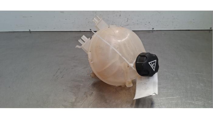 Réservoir d'expansion Opel Vivaro