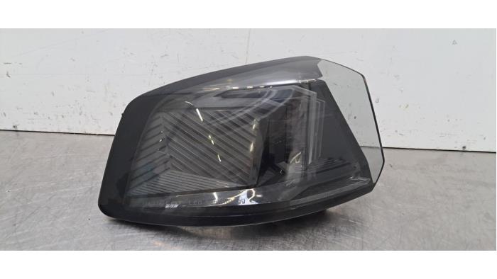 Feu arrière gauche Peugeot 5008