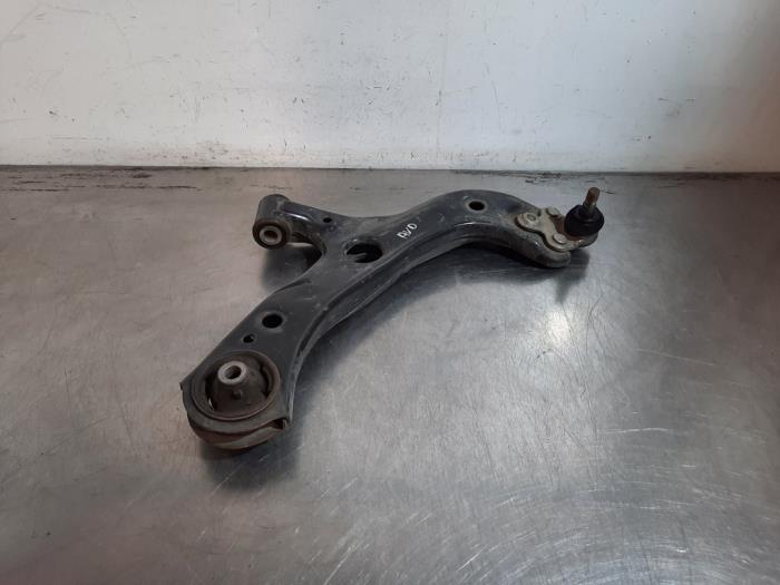 Bras de suspension avant droit Toyota Corolla