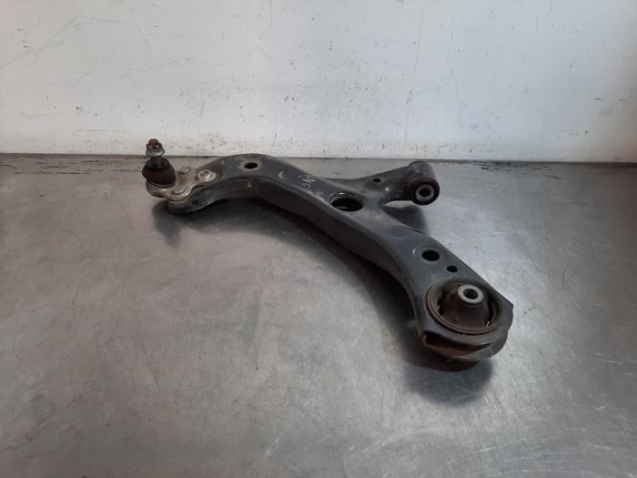 Bras de suspension avant gauche Toyota Corolla