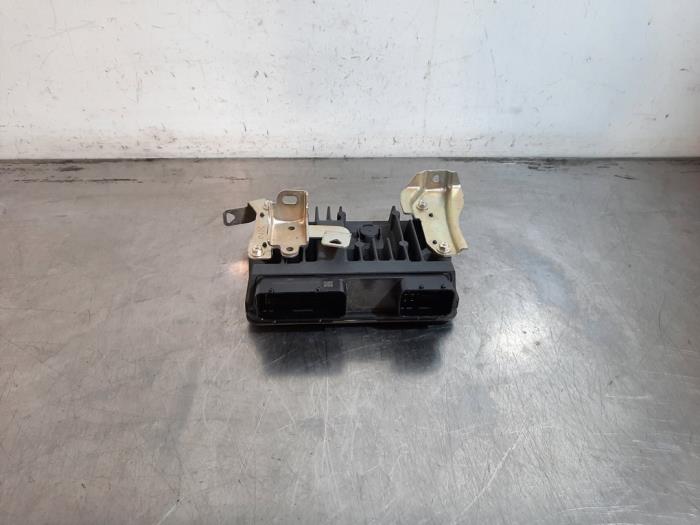 Ordinateur gestion moteur Toyota Corolla