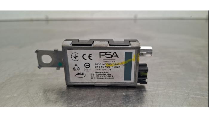 Antenne amplificateur Peugeot 5008