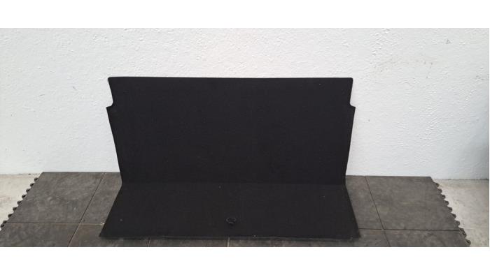 Coffre tapis Peugeot 2008