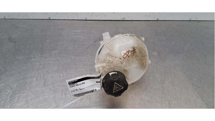 Réservoir d'expansion Peugeot 2008