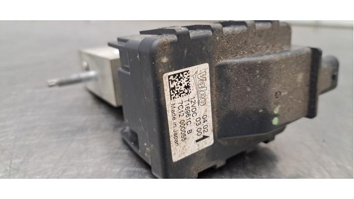 Valve d'expansion clim Peugeot 2008