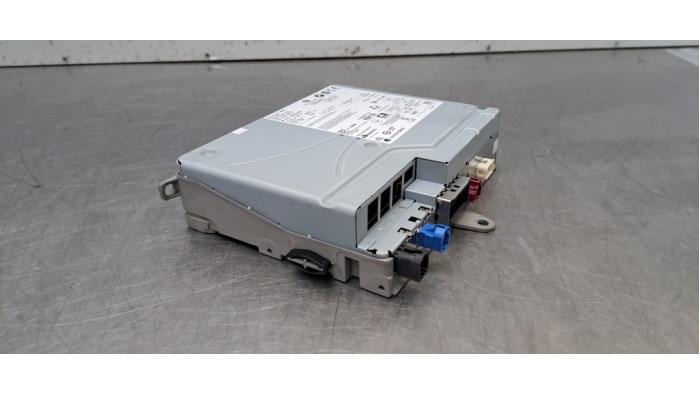 Module radio BMW i5