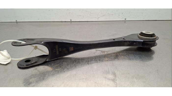 Bras de suspension arrière droit BMW i5