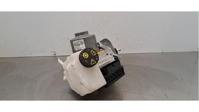 Assistant de freinage BMW i5