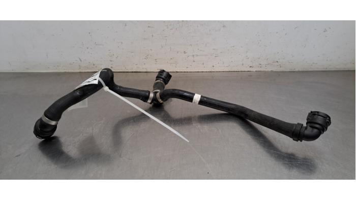 Tuyau radiateur BMW i5