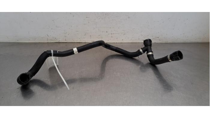 Tuyau radiateur BMW i5