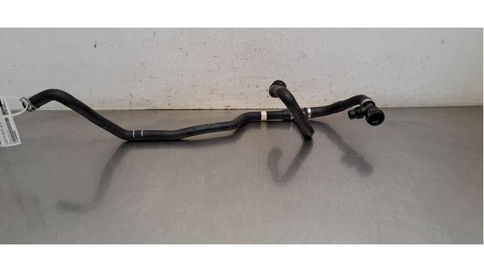 Tuyau radiateur BMW i5