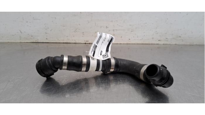 Tuyau radiateur BMW i5