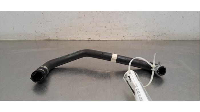Tuyau radiateur BMW i5
