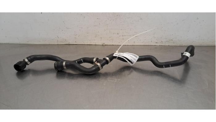 Tuyau radiateur BMW i5