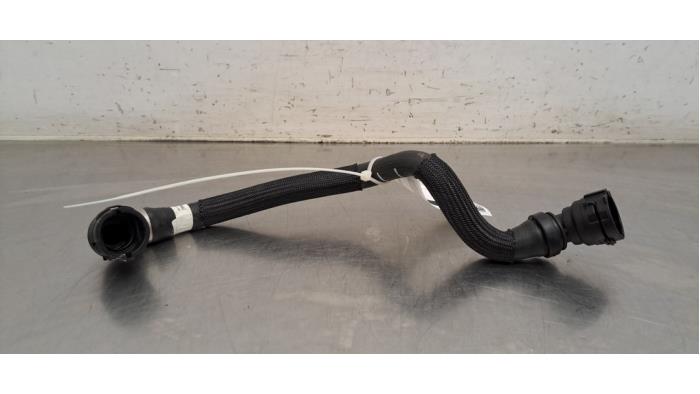 Tuyau radiateur BMW i5
