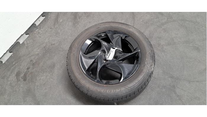 Jante + pneumatique Alfa Romeo Junior Elettrica
