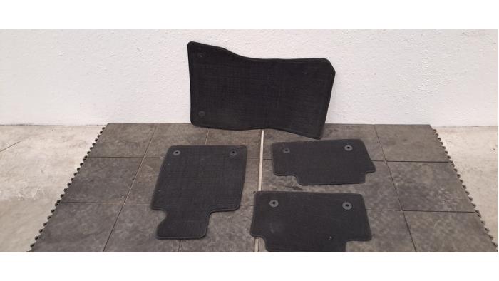 Kit tapis BMW i5