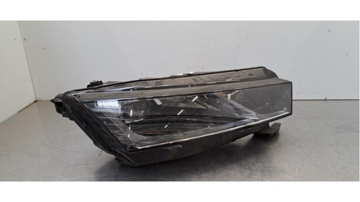 Phare droit Skoda Octavia