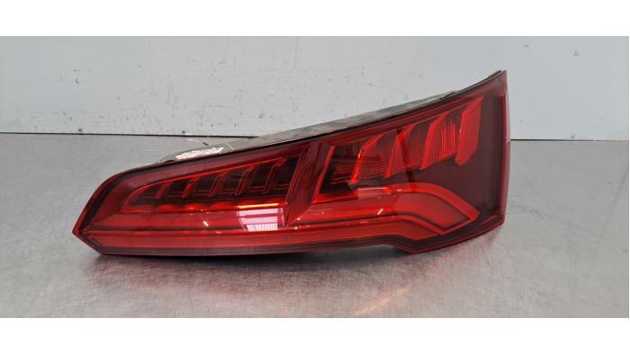 Feu arrière droit Audi Q5
