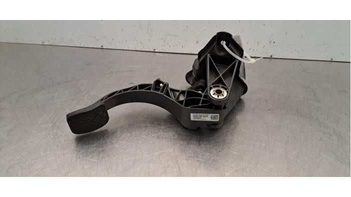 Pédale embrayage Mercedes B-Klasse